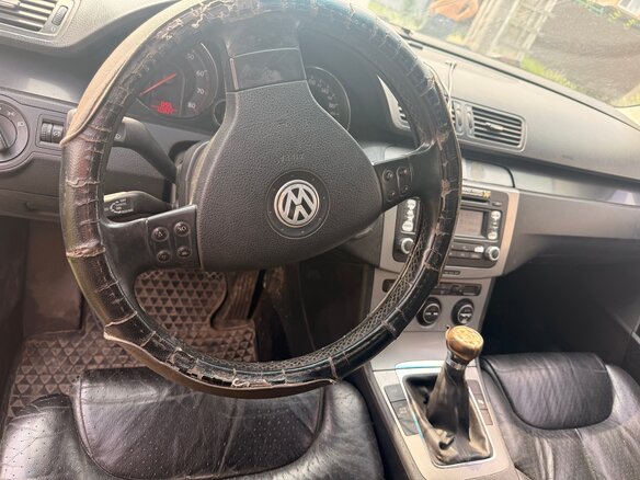 2005 Volkswagen Passat B6, голубой, 300000 рублей - вид 6