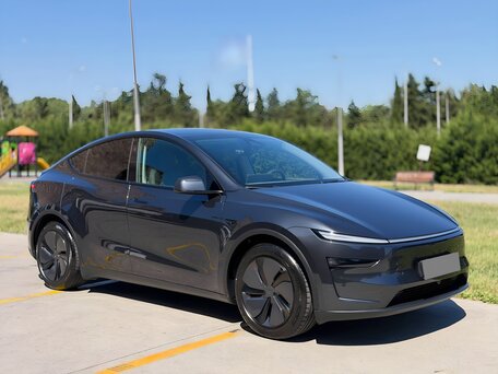 2025 Tesla Model Y Standard I Рестайлинг, серый, 6280000 рублей, вид 5