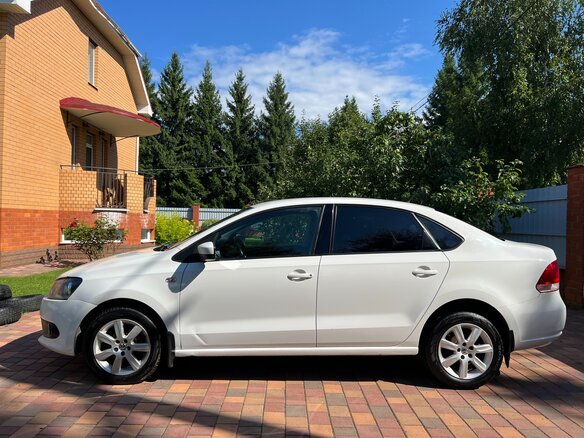 2013 Volkswagen Polo V, белый - вид 5