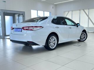 2021 Toyota Camry VIII (XV70), белый, 3120000 рублей, вид 5