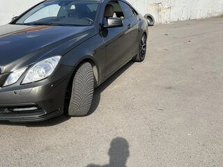 2012 Mercedes-Benz E-Класс 200 7G-Tronic IV (W212, S212, C207), серый, 1350000 рублей, вид 1