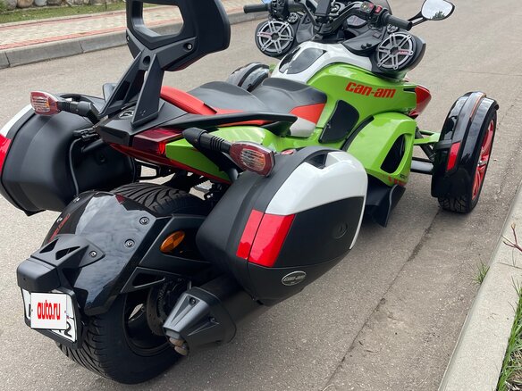 2014 BRP Can-Am Spyder, зелёный, 1000000 рублей - вид 6
