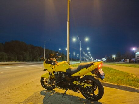 2003 Kawasaki ZR-7, жёлтый, 350000 рублей, вид 3