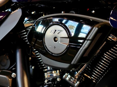 2026 Harley-Davidson Street Glide Ultra, фиолетовый, 4499900 рублей, вид 5