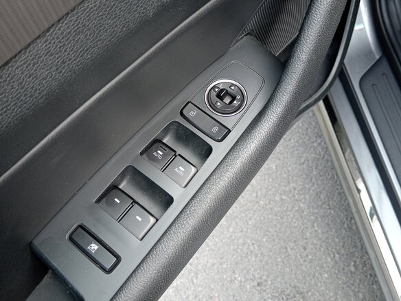 2018 Hyundai Sonata VII (LF) Рестайлинг, серый, 1750000 рублей - вид 7
