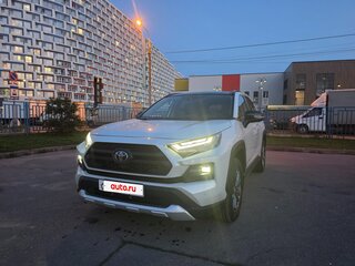 2024 Toyota RAV4 V (XA50), белый, 3750000 рублей, вид 1