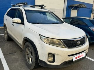 2017 Kia Sorento II Рестайлинг, белый, 1700000 рублей, вид 1