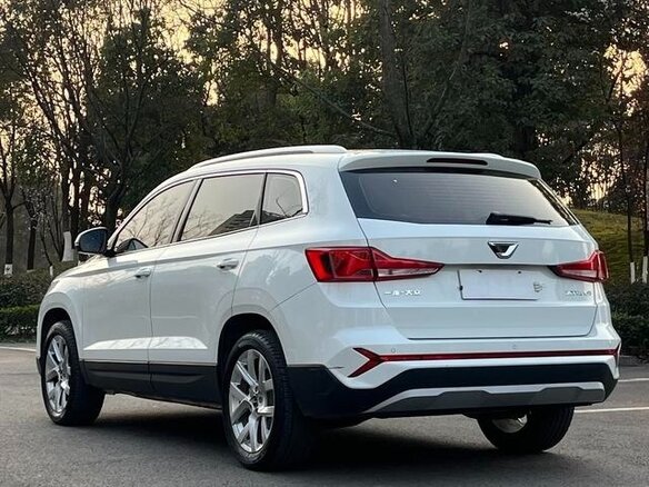 2023 Jetta VS7 I Рестайлинг 1, белый, 1500000 рублей - вид 5