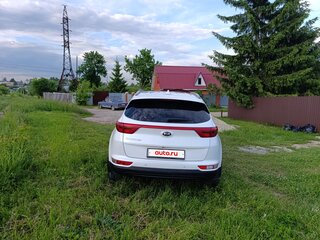 2017 Kia Sportage IV, белый, 1450000 рублей, вид 4