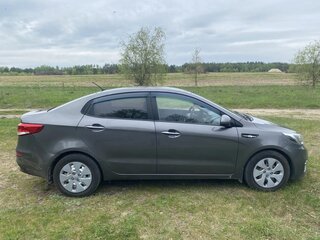 2016 Kia Rio III Рестайлинг, серый, 650000 рублей, вид 2