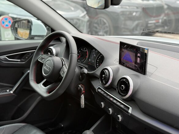 2022 Audi Q2 L 35 TFSI I Рестайлинг, белый, 2000000 рублей - вид 17