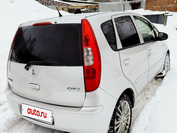2008 Mitsubishi Colt VI (Z20/Z30), серебристый, 460000 рублей - вид 4