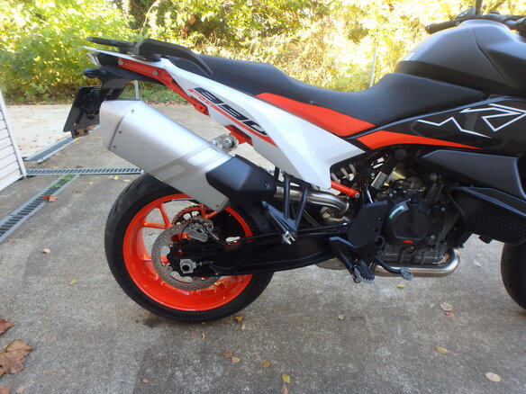 2024 KTM 890 SMT, серый, 1400000 рублей - вид 12