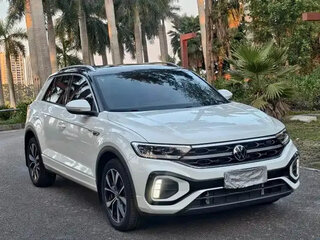 2022 Volkswagen T-Roc I Рестайлинг, белый, 1570000 рублей, вид 3