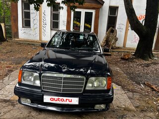 1987 Mercedes-Benz W124 230, синий, 1350000 рублей, вид 3
