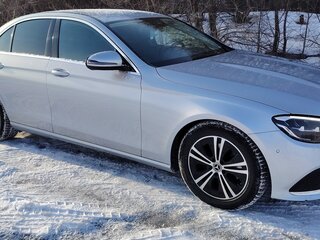 2020 Mercedes-Benz E-Класс 200 d V (W213, S213, C238) Рестайлинг, серебристый, 4600000 рублей, вид 3