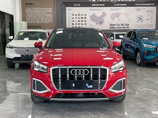 2022 Audi Q2 L 35 TFSI I Рестайлинг, красный, 1980000 рублей, вид 5
