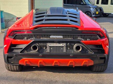 2023 Lamborghini Huracán Sterrato I Рестайлинг, красный, 27000000 рублей, вид 4