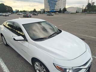 2021 Chevrolet Malibu IX Рестайлинг, белый, 1190000 рублей, вид 1