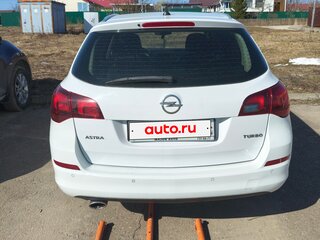 2011 Opel Astra J, белый, 799000 рублей, вид 2