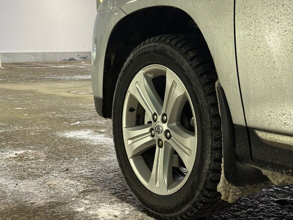 2011 Toyota Highlander II (XU40) Рестайлинг, серебристый, 1499000 рублей - вид 9