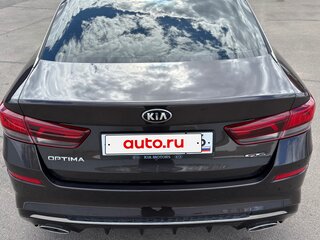 2019 Kia Optima IV Рестайлинг, коричневый, 2200000 рублей, вид 4