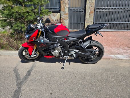 2019 BMW S 1000 R, красный, 1270000 рублей, вид 5