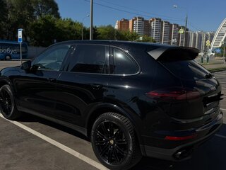 2016 Porsche Cayenne S Diesel II Рестайлинг (958), чёрный, 4800000 рублей, вид 3