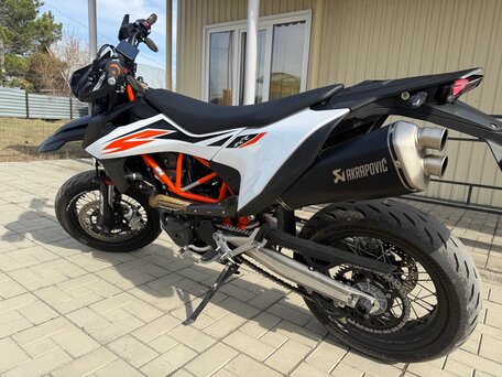 2019 KTM 690 SMC R, чёрный, 850000 рублей, вид 3