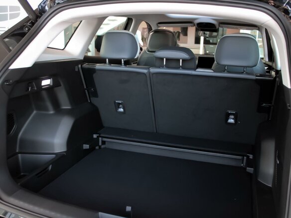 2026 Geely Atlas II, чёрный, 4119990 рублей - вид 24