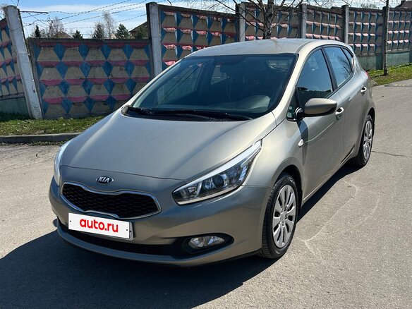2012 Kia Ceed II, золотистый, 1100000 рублей