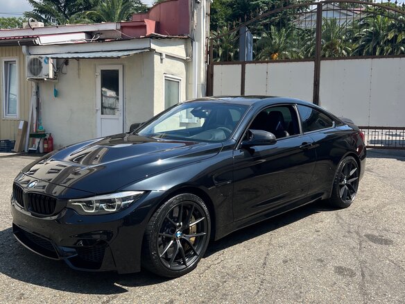 2018 BMW M4 CS F82/F83 Рестайлинг, чёрный, 5500000 рублей - вид 3