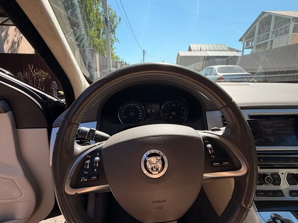 2012 Jaguar XF I Рестайлинг, чёрный, 1490000 рублей - вид 15