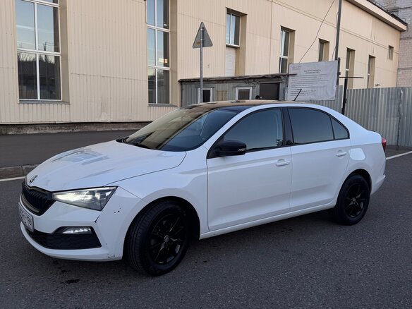 2021 Skoda Rapid II, белый, 1475000 рублей - вид 2