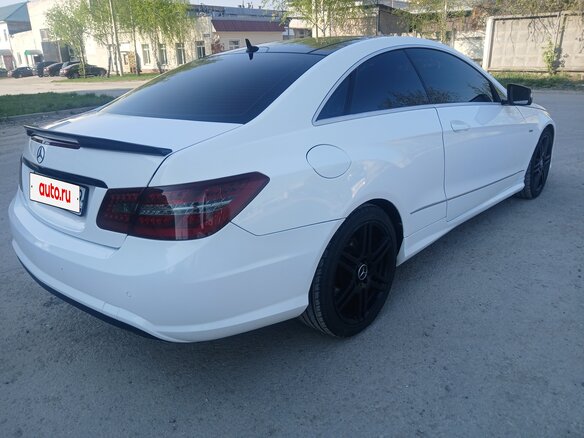 2013 Mercedes-Benz E-Класс 200 7G-Tronic IV (W212, S212, C207), белый, 1500000 рублей - вид 5