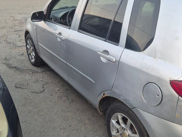 2004 Mazda 2 I (DY), серебристый, 200000 рублей - вид 4