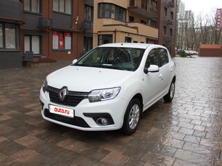 2018 Renault Sandero II Рестайлинг, белый, 950000 рублей, вид 3