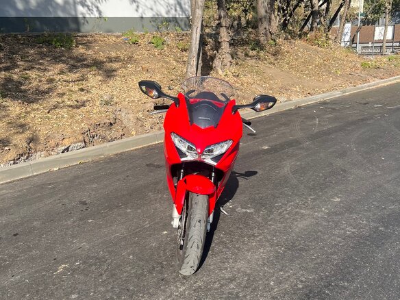 2015 Honda VFR 800, красный, 675000 рублей - вид 8