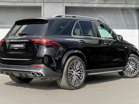 2025 Mercedes-Benz GLE AMG 53 AMG II (V167) Рестайлинг, чёрный, вид 3