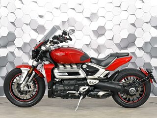 2020 Triumph Rocket III, красный, 1649000 рублей, вид 4