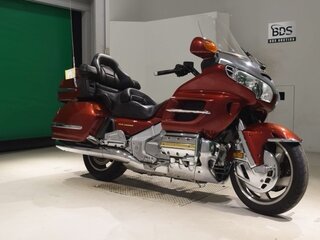2004 Honda GL 1800 Gold Wing, красный, 740000 рублей, вид 3