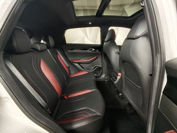 2023 Geely Coolray I Рестайлинг, белый, 1829000 рублей - вид 15