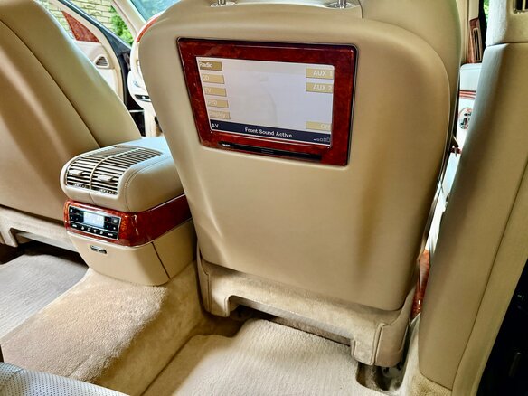2005 Maybach 57 I, коричневый, 7000000 рублей - вид 16