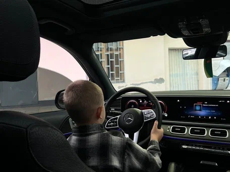 2019 Mercedes-Benz GLE 450 II (V167), чёрный, 6000000 рублей, вид 4