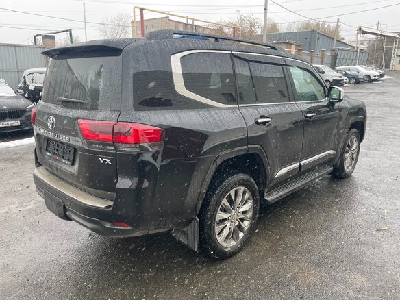 2023 Toyota Land Cruiser 300 Series, чёрный, 14300000 рублей - вид 6