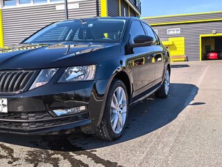 2018 Skoda Octavia III (A7) Рестайлинг, чёрный, 1650000 рублей, вид 1