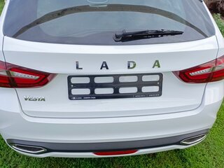 2024 Lada (ВАЗ) Vesta SW I Рестайлинг (NG), белый, 1850000 рублей, вид 4