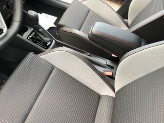 2021 Volkswagen Polo VI, чёрный, 2000000 рублей, вид 2