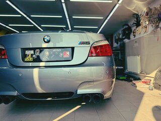 2005 BMW M5 IV (E60/E61), голубой, 3250000 рублей, вид 3