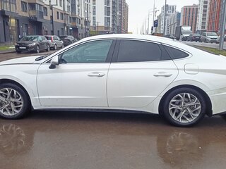2021 Hyundai Sonata VIII (DN8), белый, 1800000 рублей, вид 2